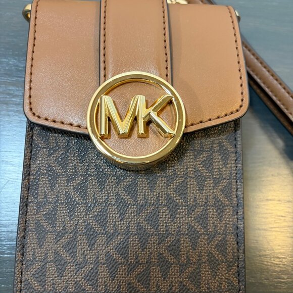Authentic Michael Kors Jet Set Smartphone Crossbody / Phone Bag - Picture 2 of 6